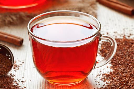 طريقة عمل الشاي الأحمر